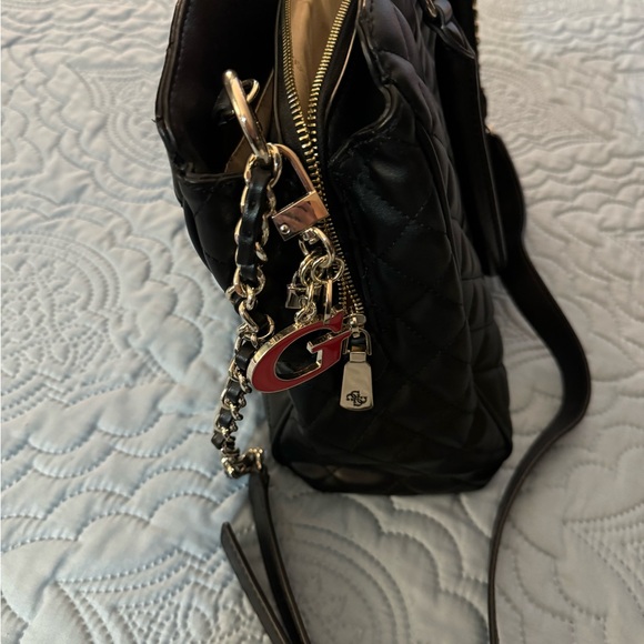 EUC Guess Work Tote - Picture 5 of 10